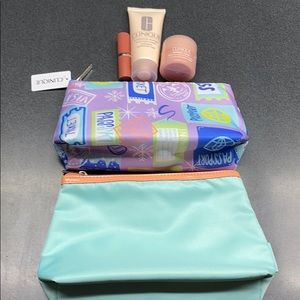 Clinique bundle. Two bags and makeup. Brand new